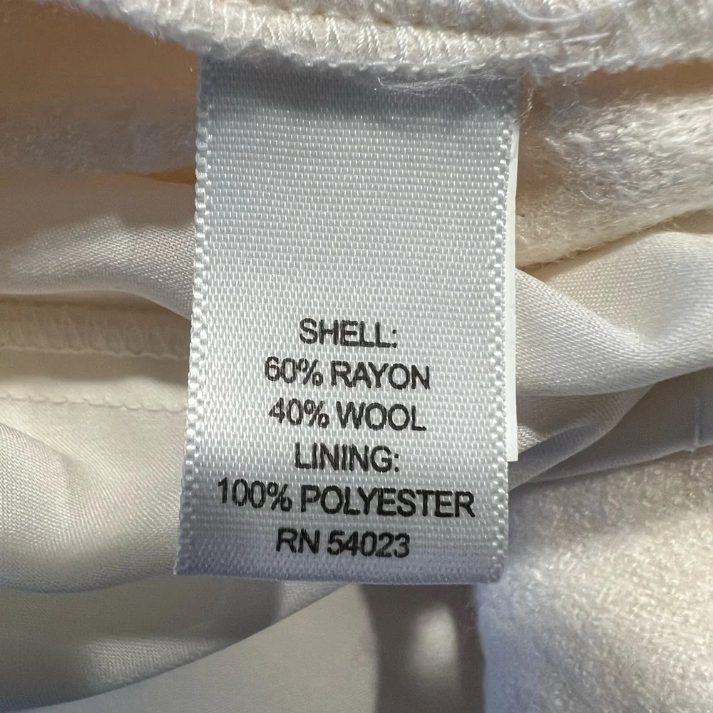 Banana Republic Winter White - Cocoon Skirt - Picture 8 of 8